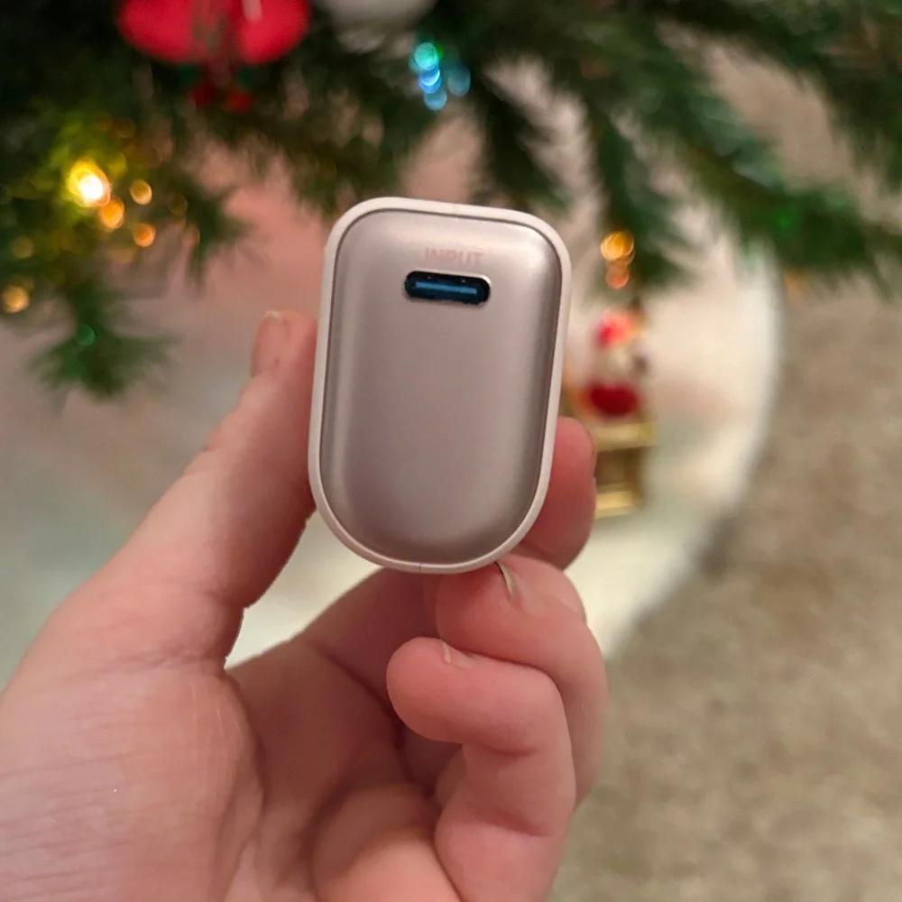 Anker Power Bank in Soft Pink